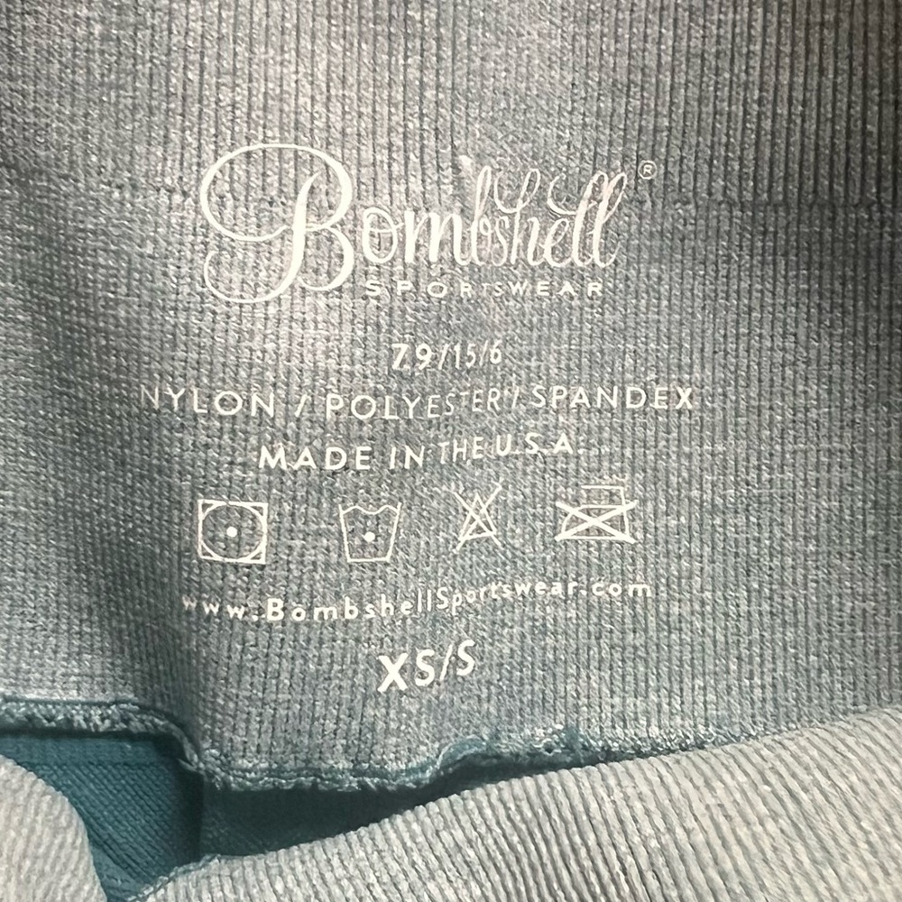 Bombshell sportswear leggings - Picture 3 of 3